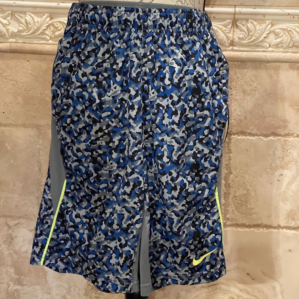 Nike camo dri-fit athletic shorts